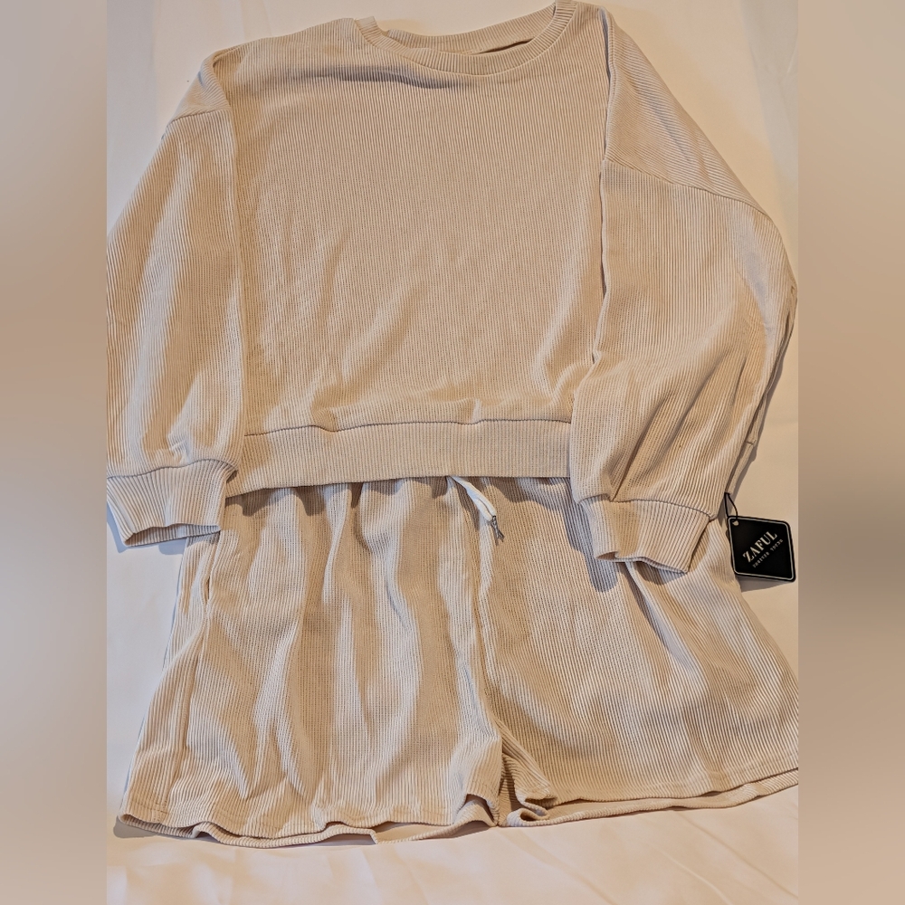 Size 10 Zaful Ivory Ribbed Knit Set